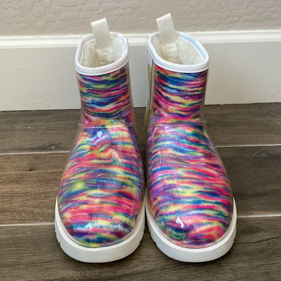 UGG Classic Clear Mini Pixelate Boots Size 8 - Picture 4 of 11